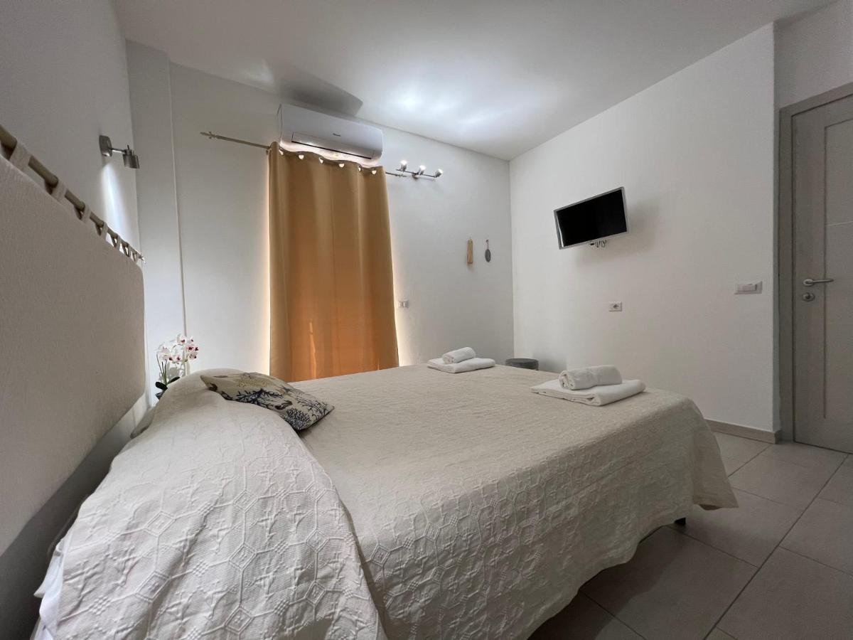 Al Mare Da Francesca Hotel Olbia Exterior photo